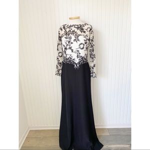 Tadashi Shoji Black & White Lace Long Gown Dress Bracelet Sleeves Size 8